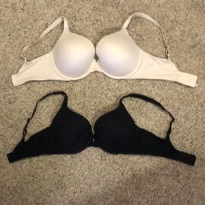 TWO - VS Body by Victoria bras 🖤🤍🖤🤍